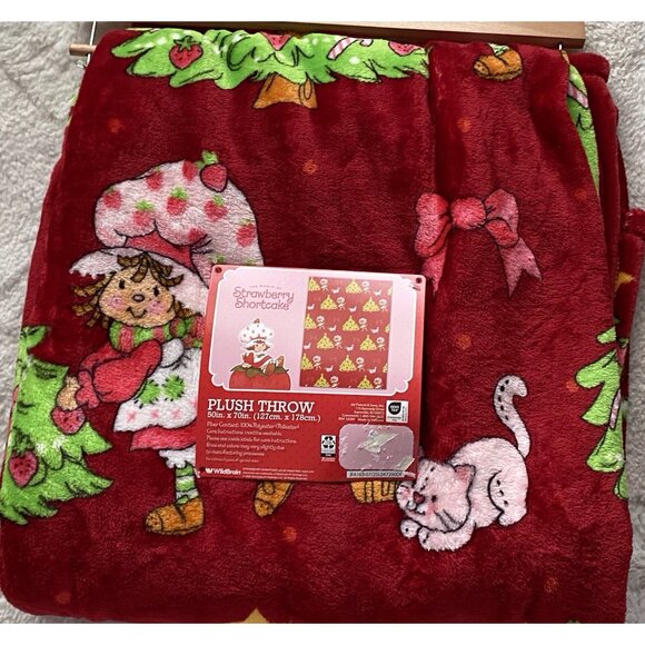 Strawberry Shortcake Custard Christmas Tree Throw Blanket 50" X 70" Holiday NEW - Picture 9 of 14